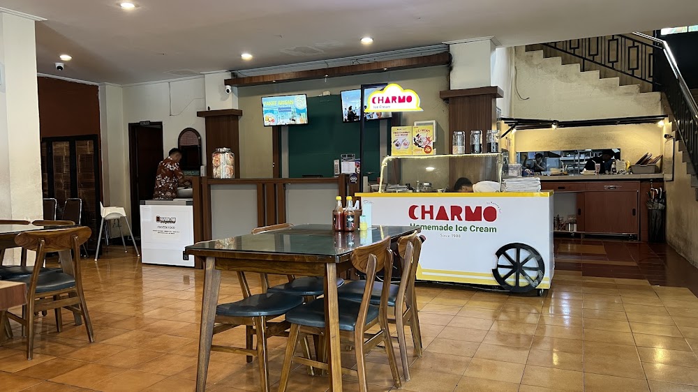 Kusuma Sari restaurant interior